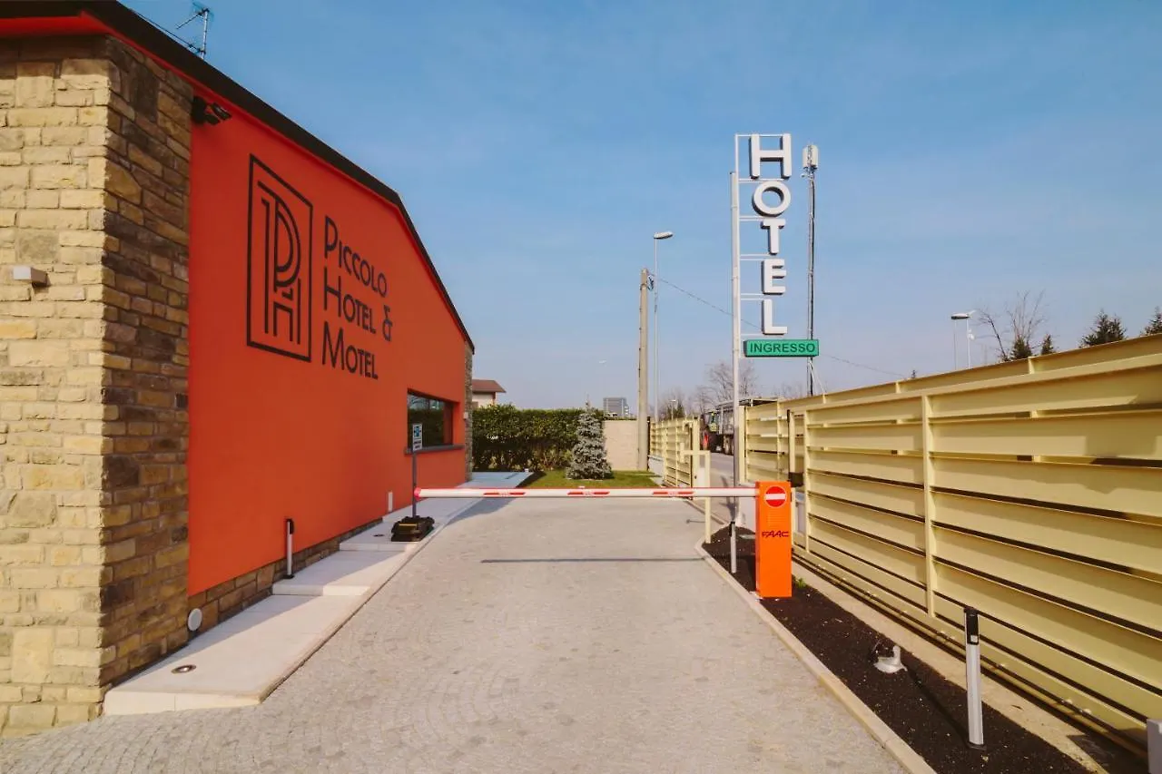 Piccolo Hotel Palosco İtalya
